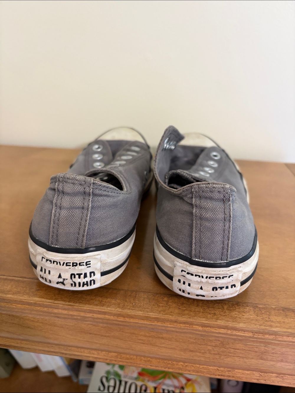 Converse Low Top Sneakers in Gray Canvas